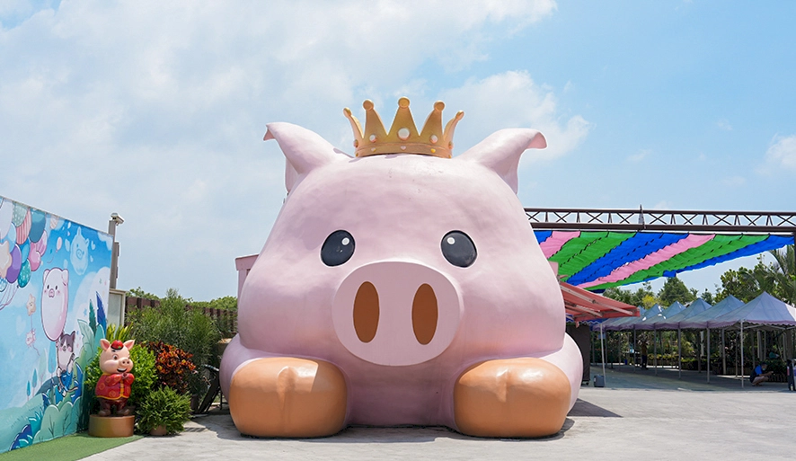 【三隻小豬觀光農場】親子旅遊好去處，超萌水豚君等你來餵食！