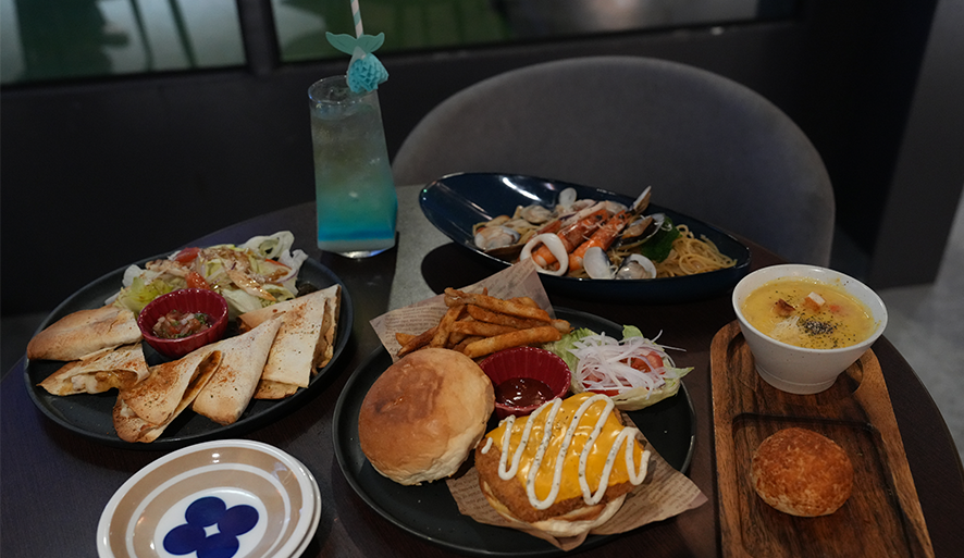 【Rock2餐酒館】港口附近的美食秘境，鬼頭刀漢堡、義大利麵必吃！