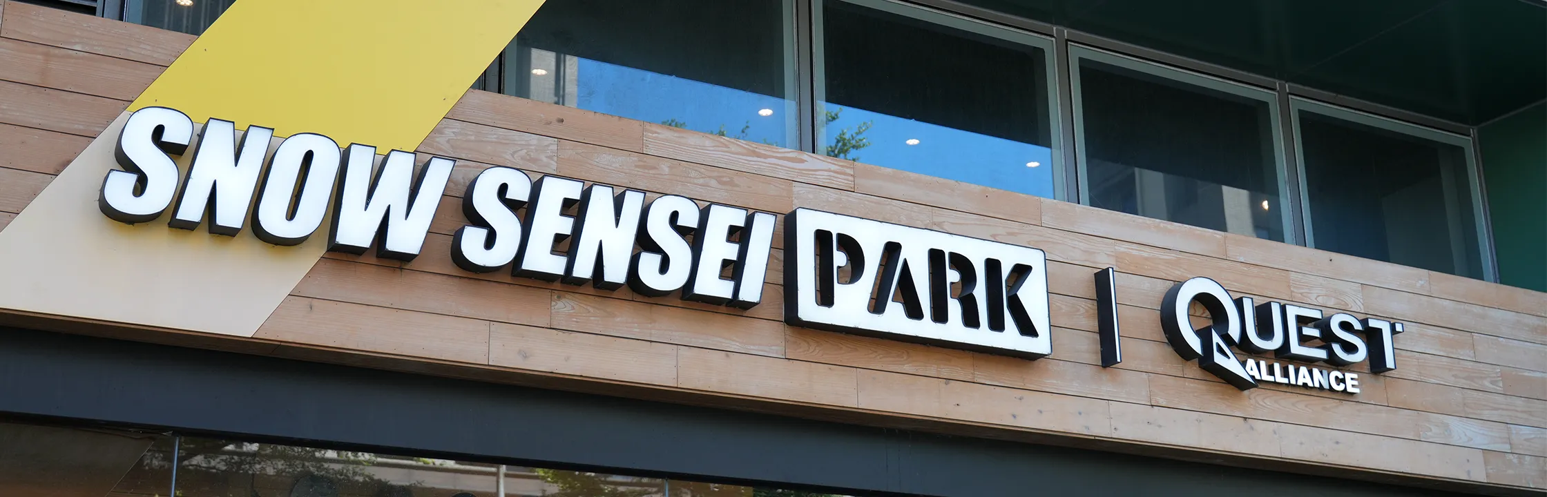 【SPK滑雪公園】專業教練師資帶你飛！先來室內滑雪場試試身手