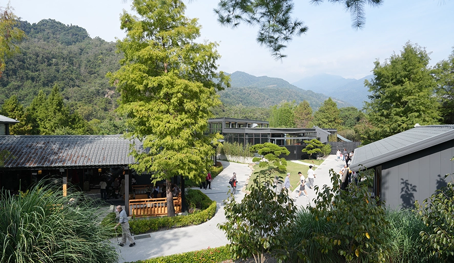 【春秋山林】人山人海也要去！在春水堂園區喝珍奶泡足浴！菜單、門票價格