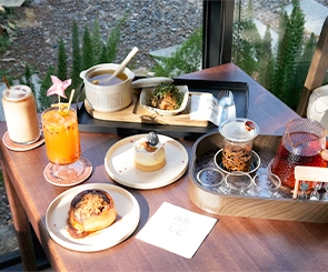 【山影人宅】日月潭文青必訪！坐落山林間的玻璃屋咖啡廳！露營風庭園