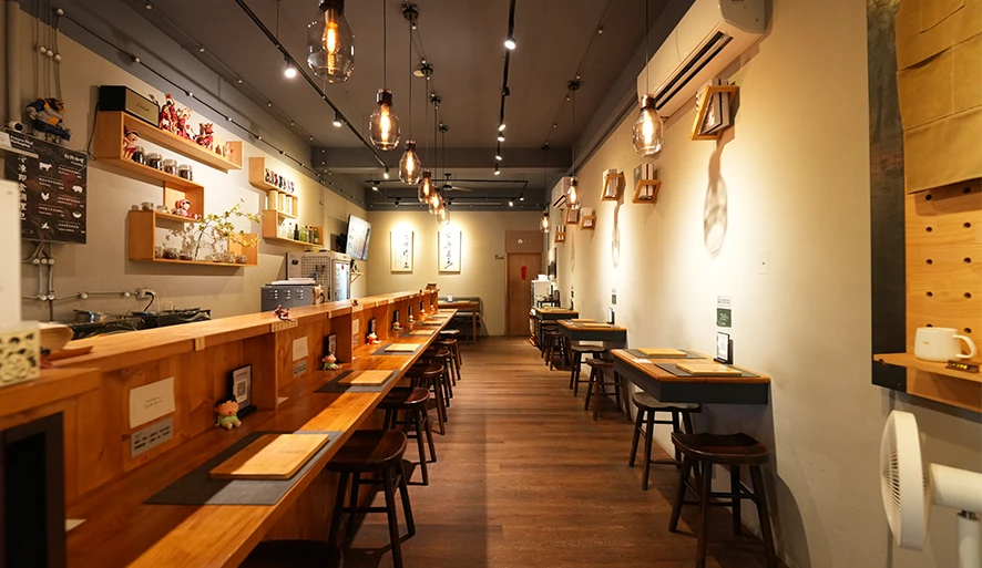 【初煦咖哩】征服埔里人的日式咖哩！16種香料熬製，寵物友善餐廳