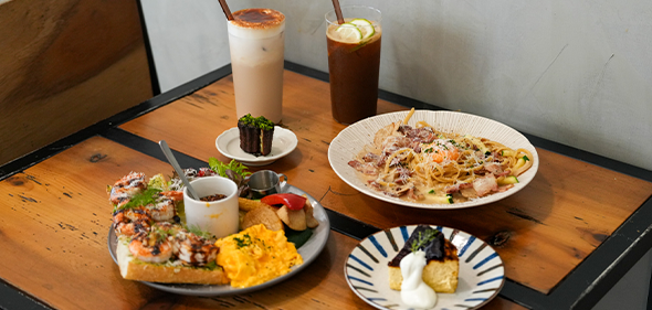 【溫室 ｜Warmroom】三多商圈人氣文青早午餐店，酪梨鮮蝦餐盤必點！菜單、價格