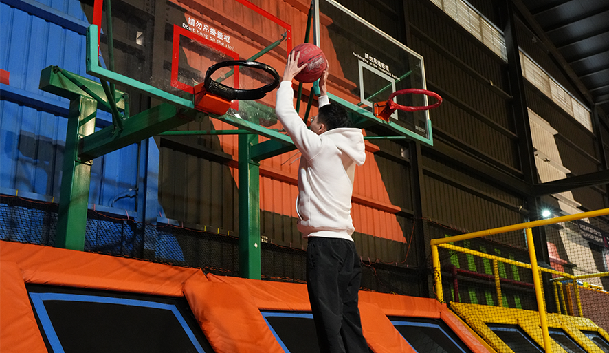 【Air-Gene空氣基因】550坪彈翻健身育樂中心，彈跳床初體驗！價格、預約