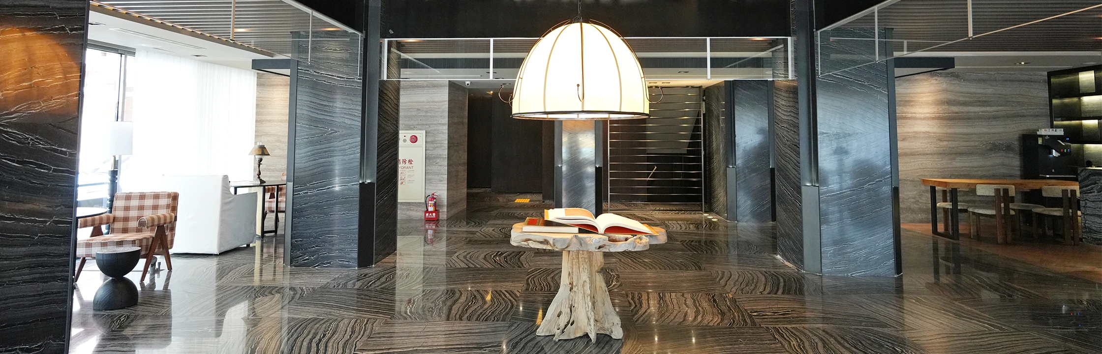 【嬉月地景酒店】老銀行大翻新！沉穩又溫潤的現代住宿風格