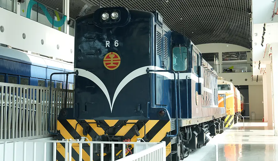 【苗栗火車頭園區】鐵道迷必收！近距離觀賞全臺最後一輛CT150型蒸汽機車！門票、交通